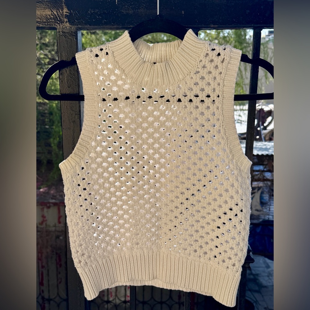 Theory Crochet Knit Sleeveless Vest